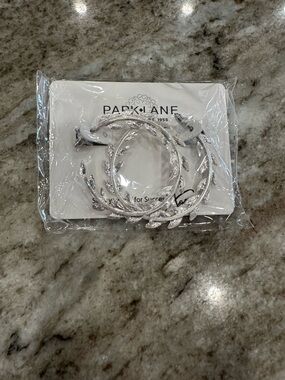 Park Lane Silver Leaf Hoop Earrings with Textured Leaves